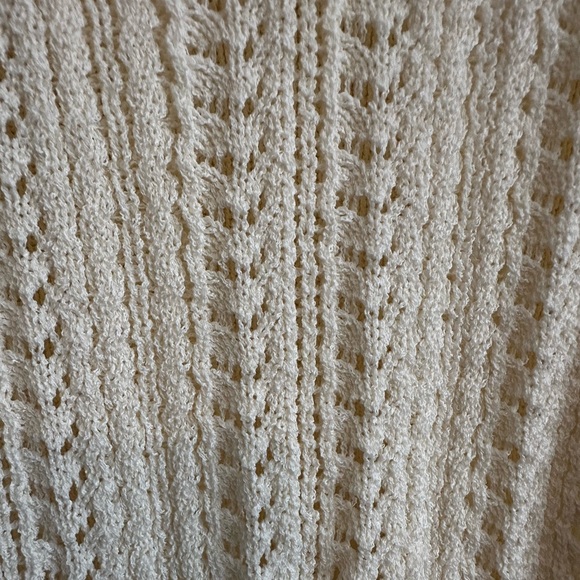 Top - Picture 4 of 14